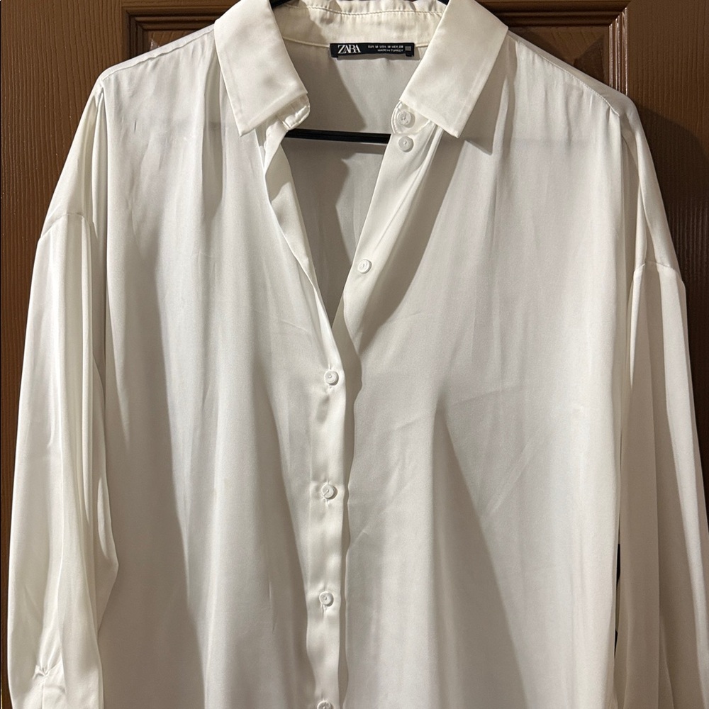 Zara Women’s Cream Button Down Shirt